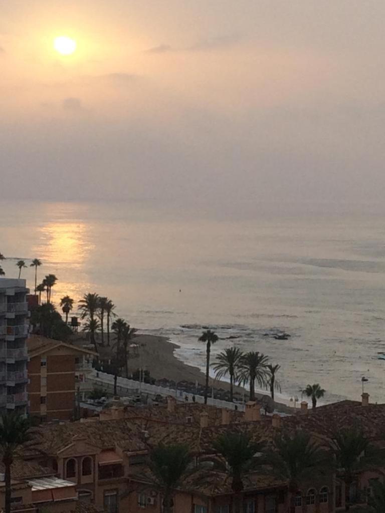 Appartement Estudio recién reformado en primera línea de playa à Benalmádena Extérieur photo